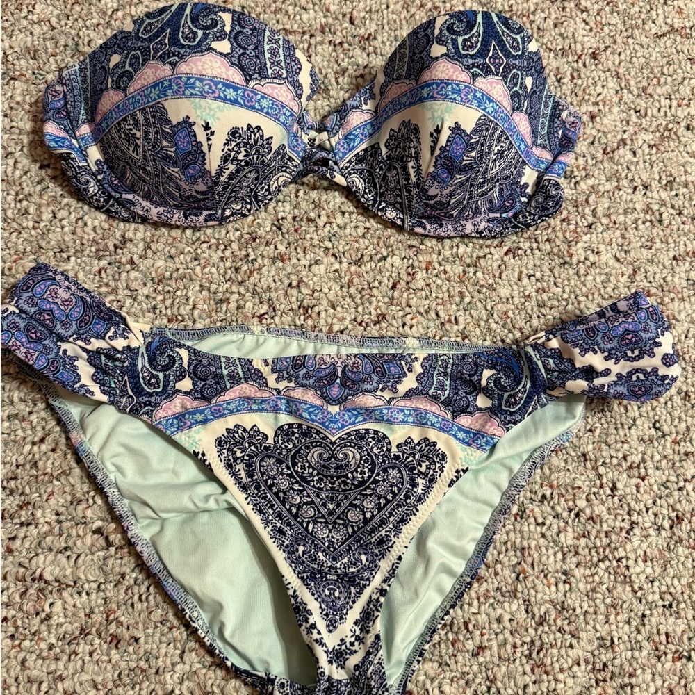 Victoria’s Secret bikini size medium